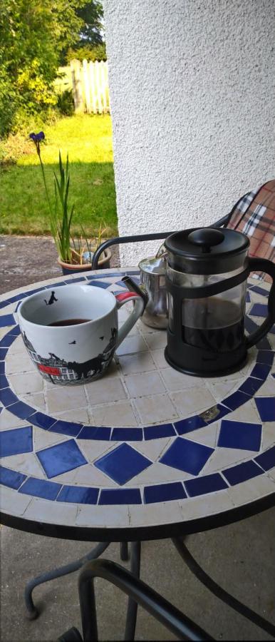Bed and Breakfast Aquila Retreats Криф Экстерьер фото